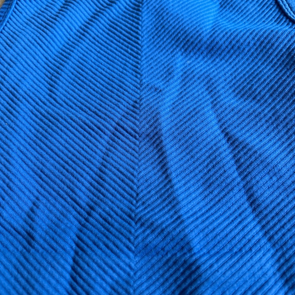 Blue Ribbed Tank Top - Picture 3 of 3